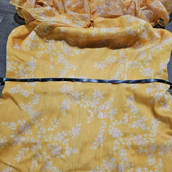 KEEPSAKE the Label Embrace Ruffle Midi Dress Yellow Size Medium - Picture 10 of 11